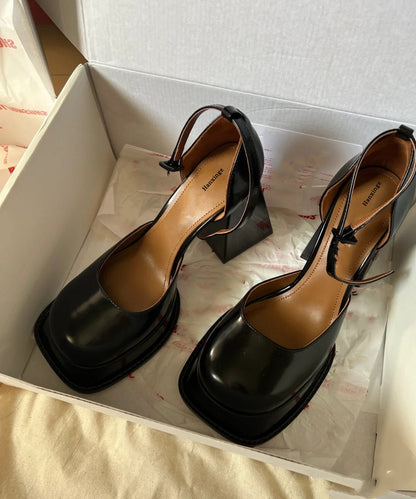 Chic Orthopedic Heels with Unique Design