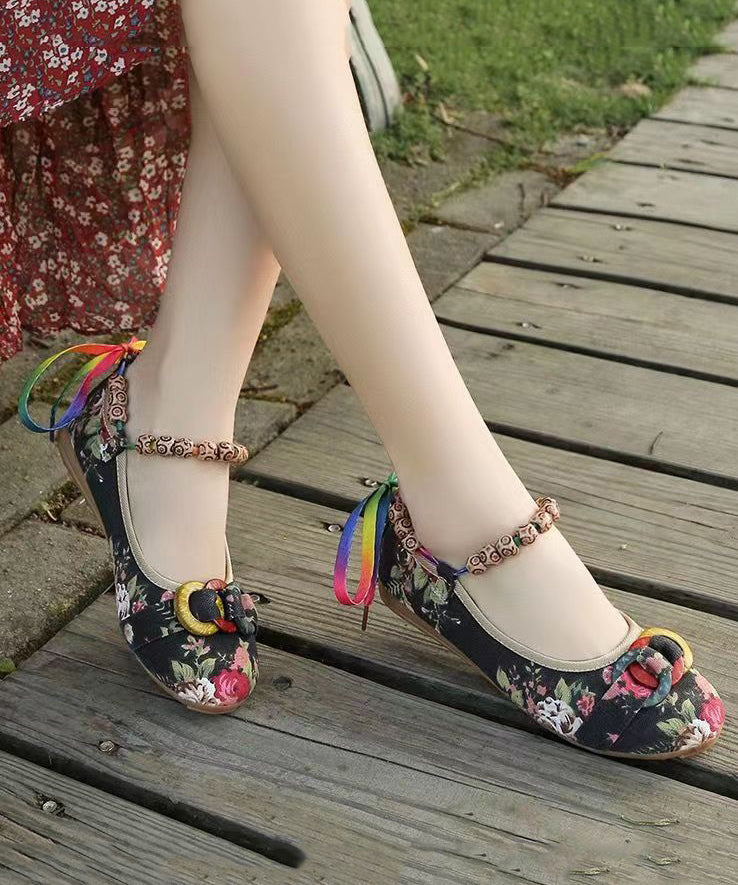 Chic Orthopedic Shoes with Unique Design