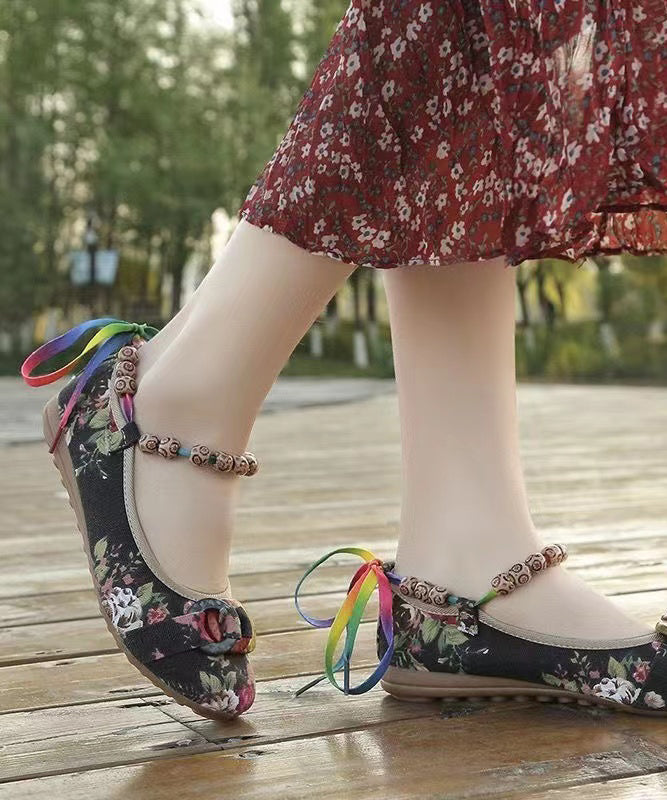 Chic Orthopedic Shoes with Unique Design