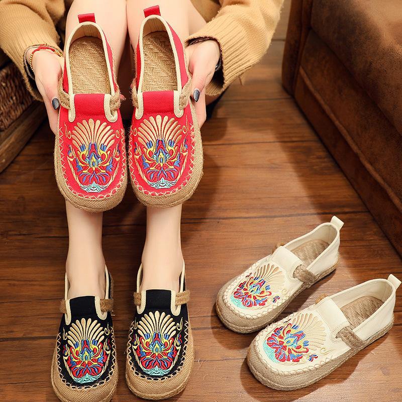 Comfortable Orthopedic Flats for Daily Wear