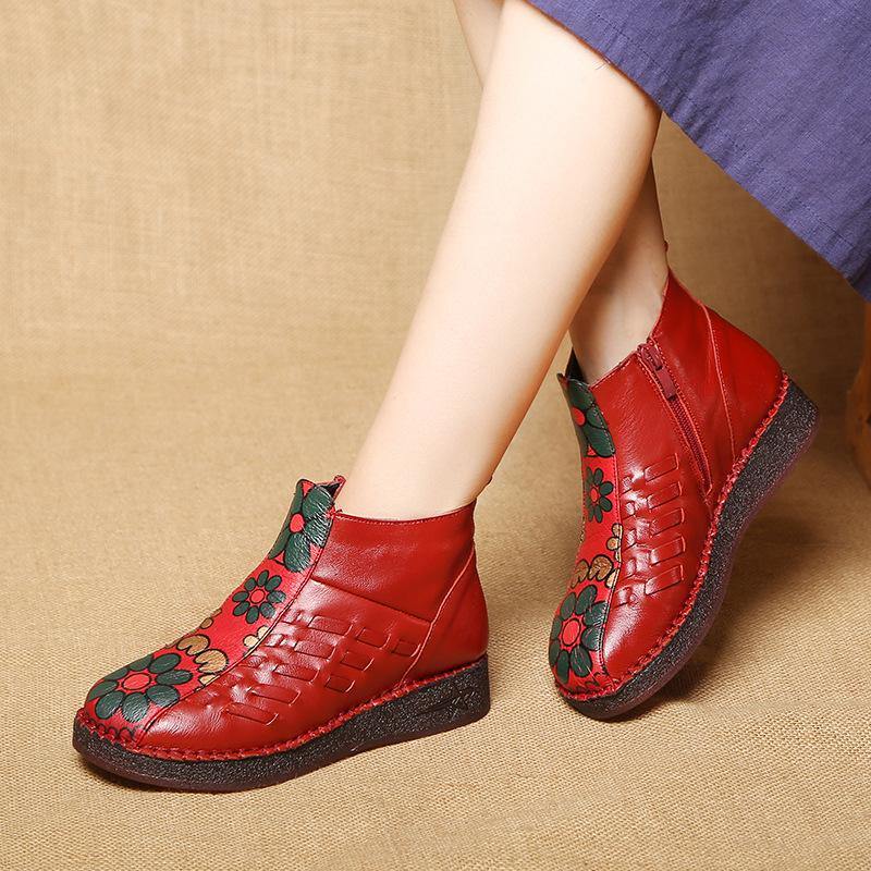 Graceful Orthopedic Boots for Modern Look