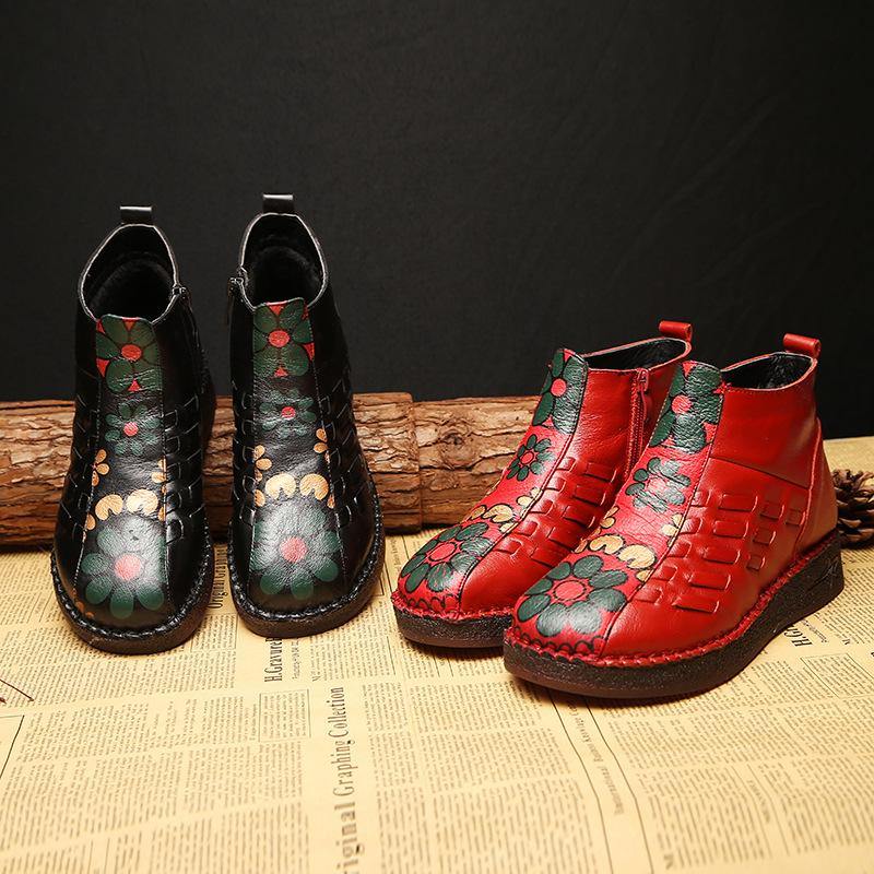 Graceful Orthopedic Boots for Modern Look
