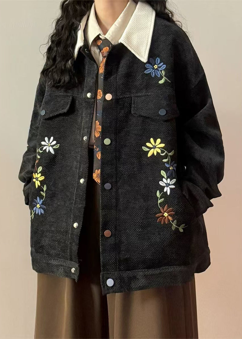 Elegantly Styled Coat for Everyday Wear