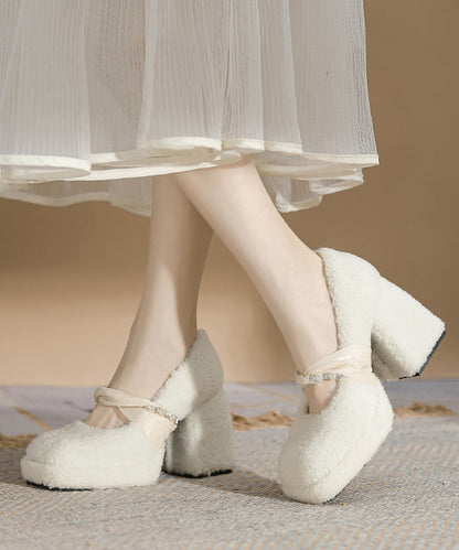 Graceful Orthopedic Heels for Modern Look