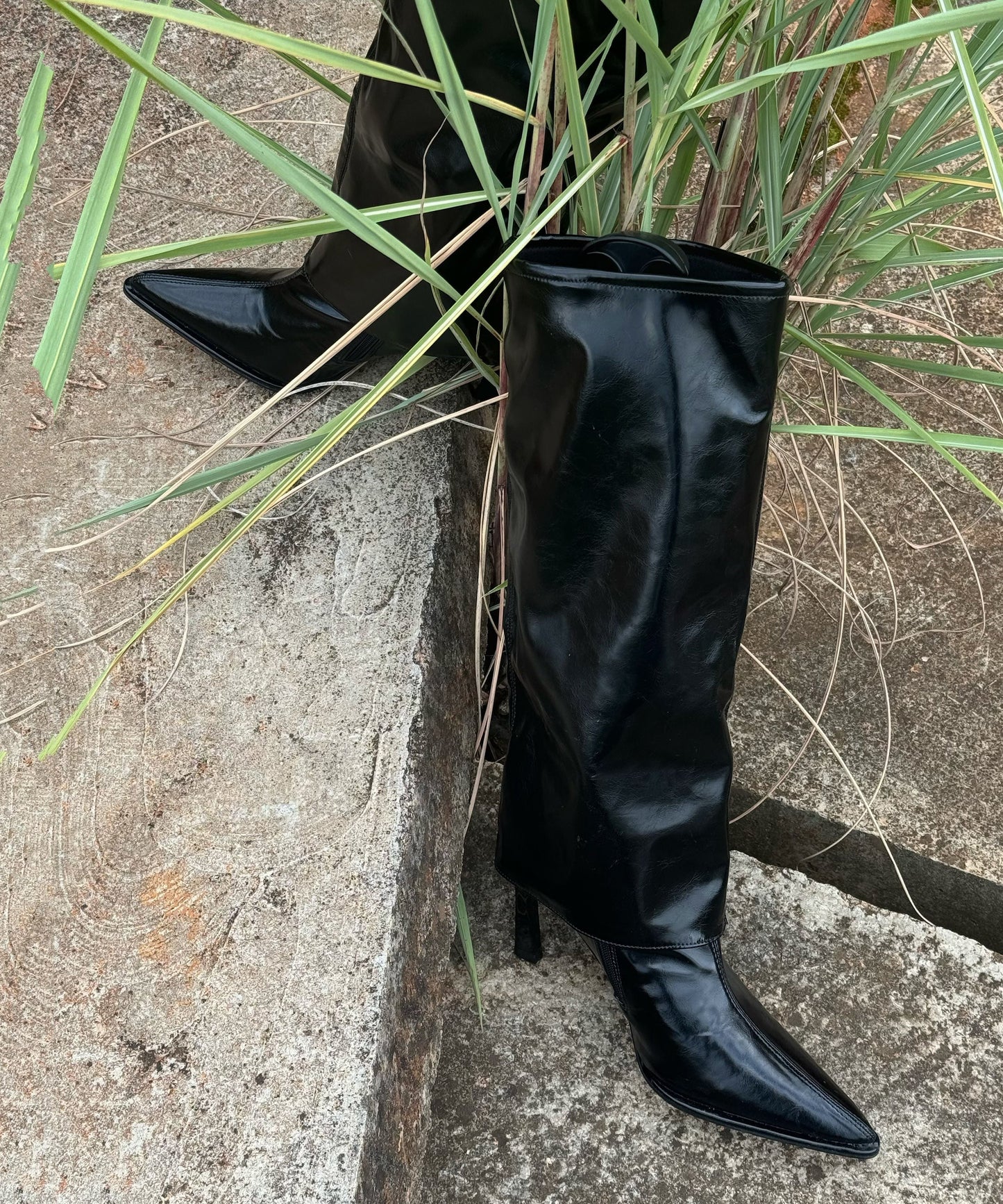 Graceful Orthopedic Boots for Modern Look