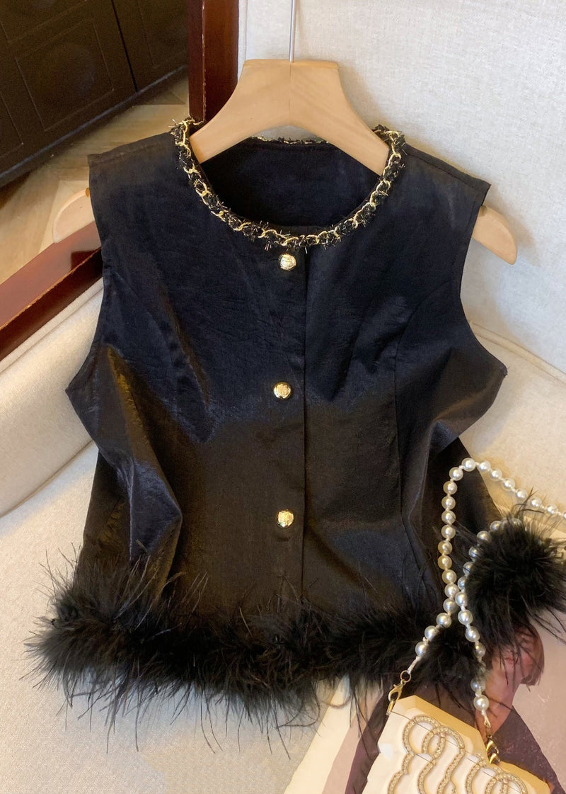 Well Tailored Coat with a Graceful Silhouette