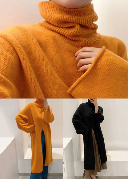 Well Tailored Sweater with a Graceful Silhouette