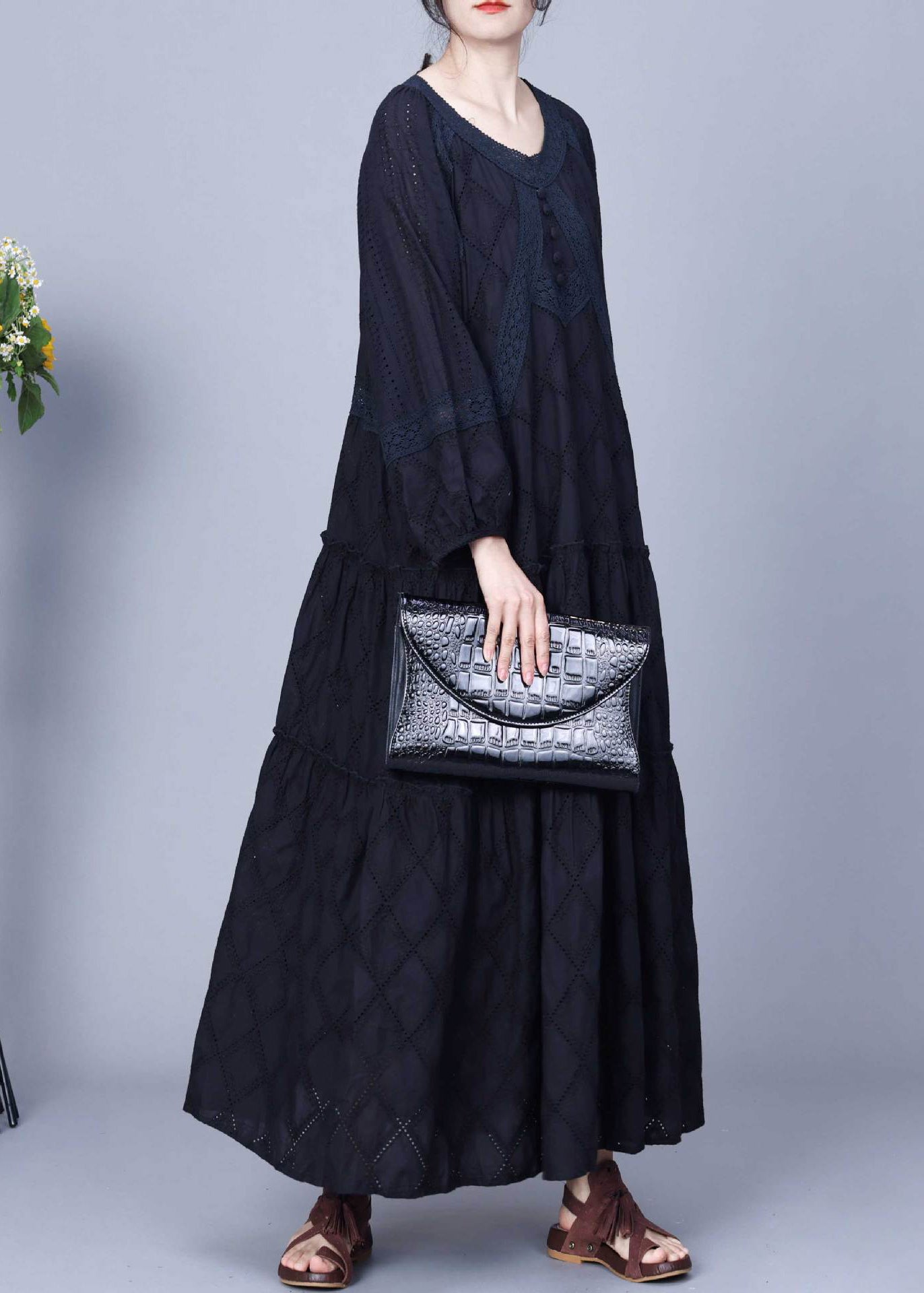 Effortlessly Elegant Garment with a Timeless Design