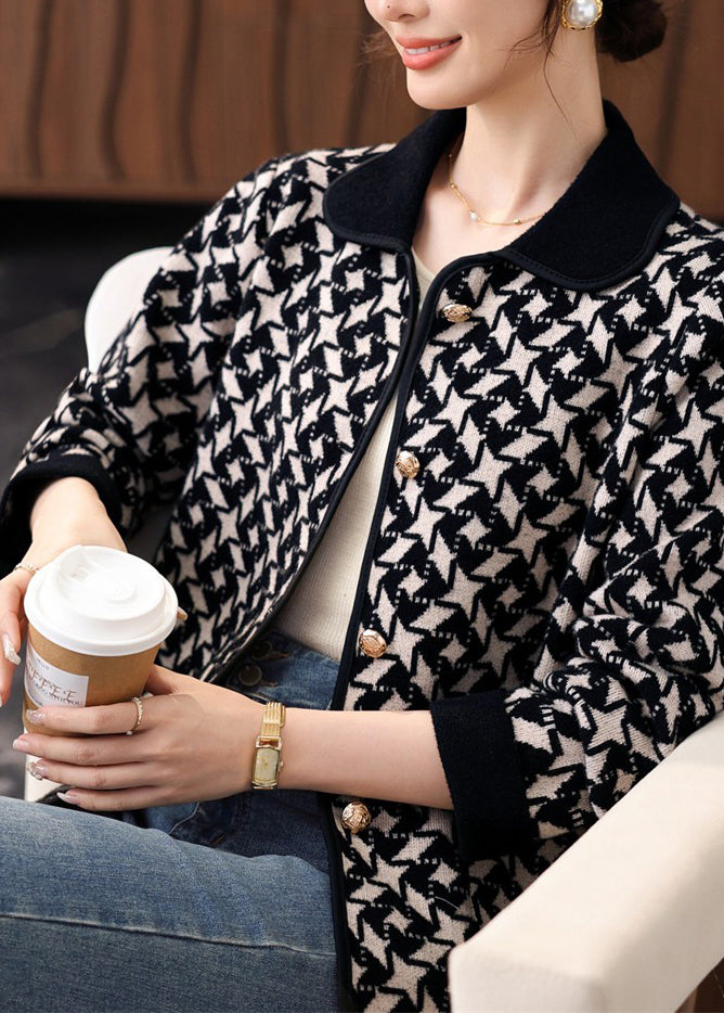 Elegantly Styled Cardigan for Everyday Wear