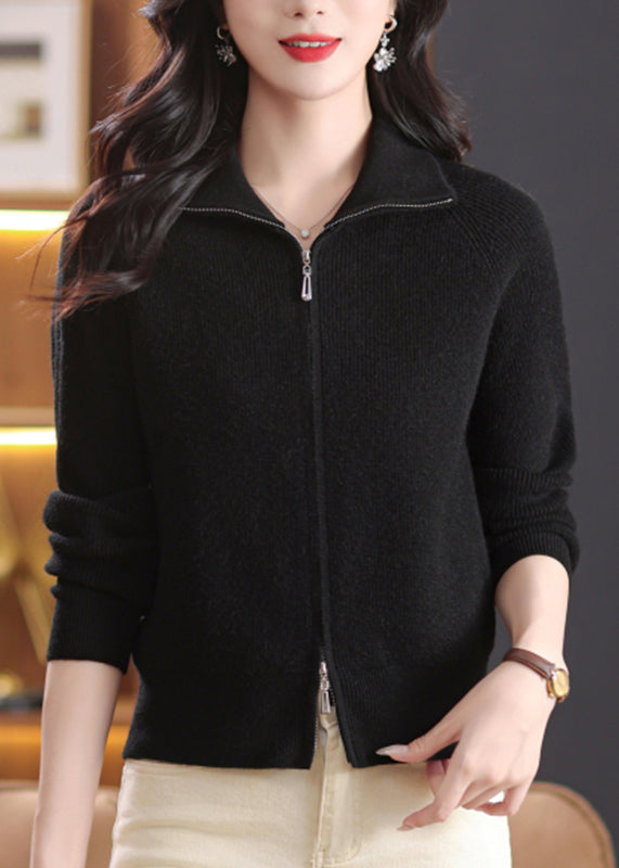 Gracefully Styled Cardigan for Any Occasion