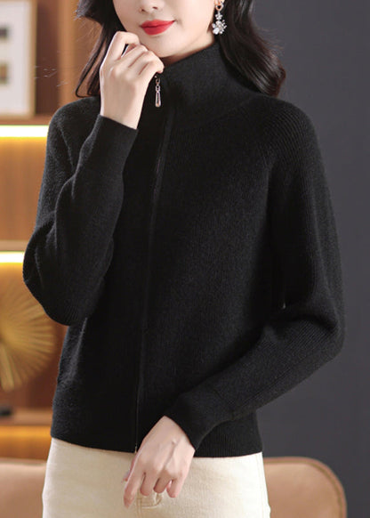 Gracefully Styled Cardigan for Any Occasion