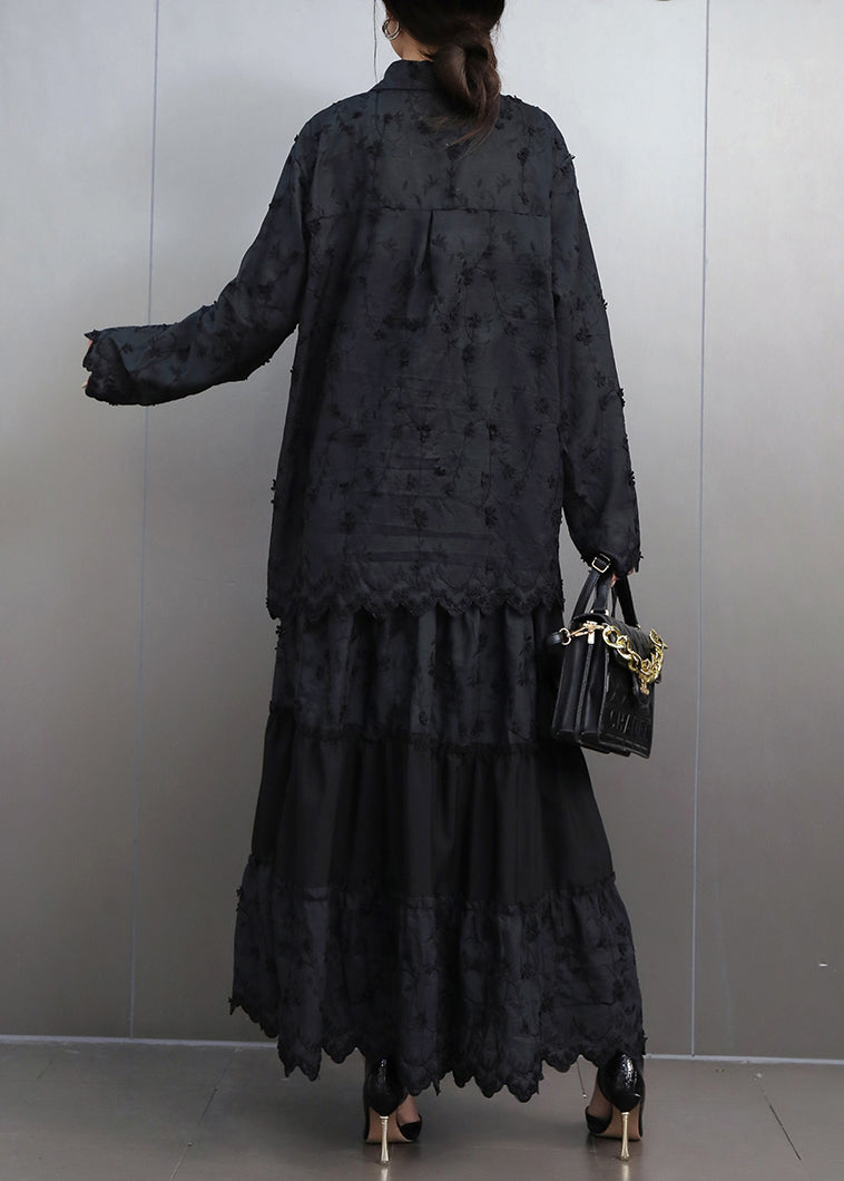 Well Tailored Top with a Graceful Silhouette