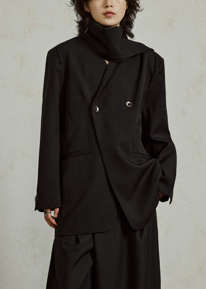 Beautifully Finished Coat in a Timeless Design