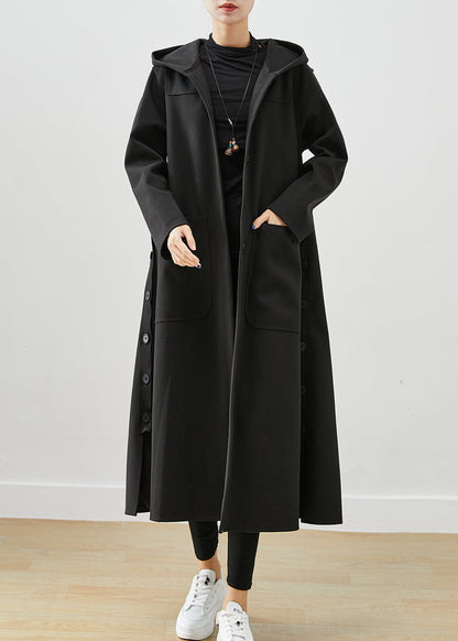 Beautifully Finished Coat in a Timeless Design