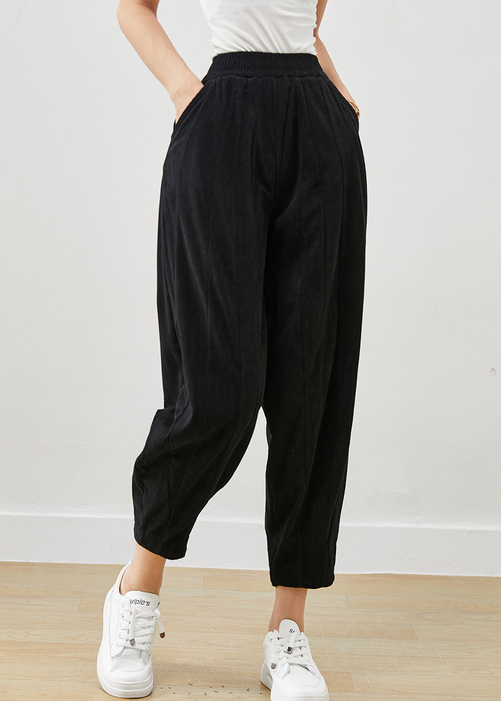 Polished Pants with an Effortless Classic Look