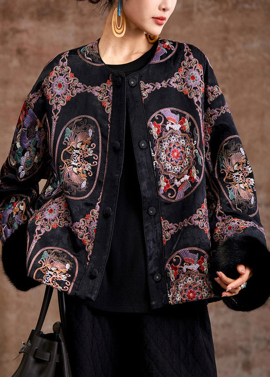 Effortlessly Elegant Jacket with a Timeless Design