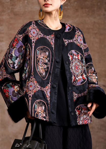 Effortlessly Elegant Jacket with a Timeless Design