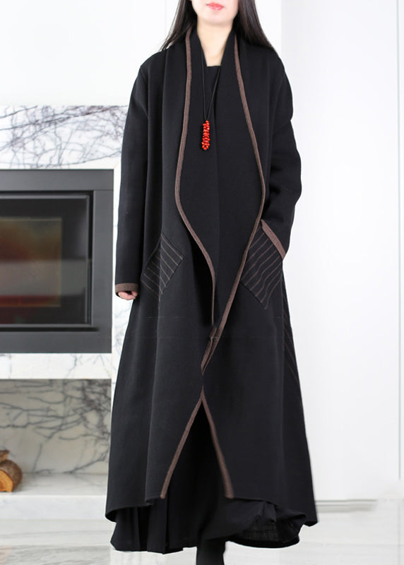 Beautifully Finished Coat in a Timeless Design