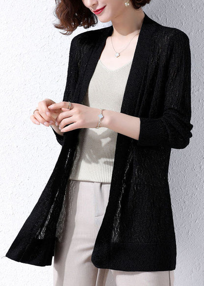 Effortlessly Elegant Cardigan with a Timeless Design