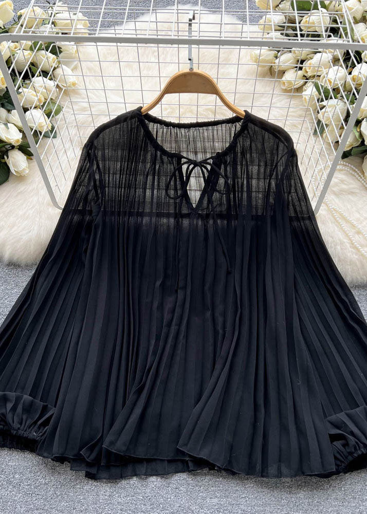 Effortlessly Elegant Top with a Timeless Design