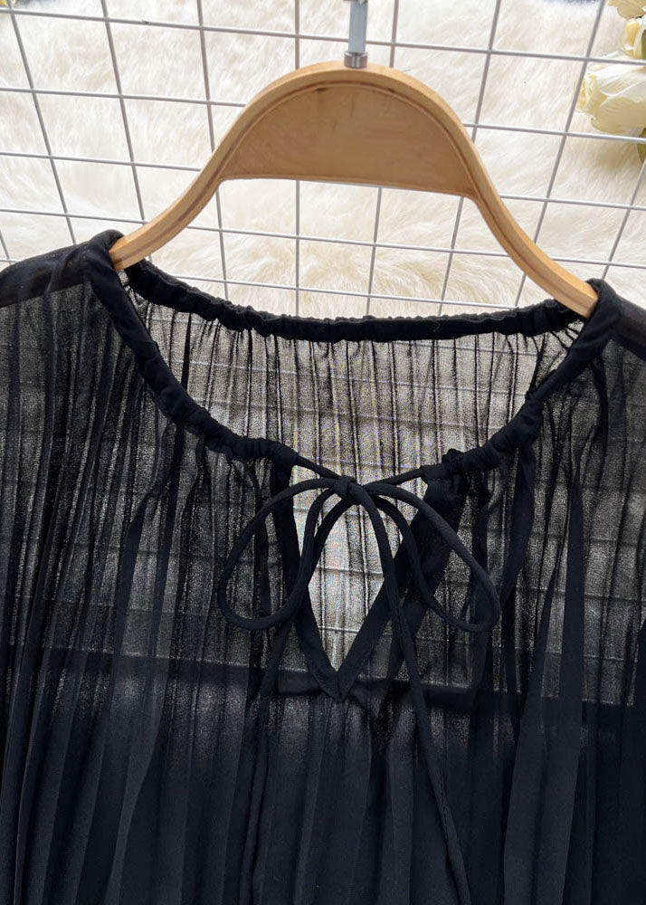Effortlessly Elegant Top with a Timeless Design