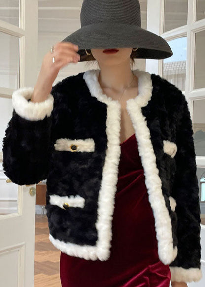 Gracefully Styled Coat for Any Occasion