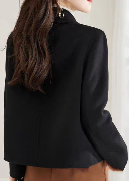 Polished Coat with an Effortless Classic Look
