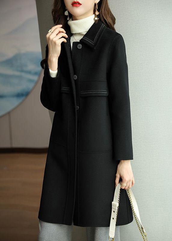 Effortlessly Elegant Coat with a Timeless Design