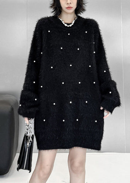 Effortlessly Elegant Sweater with a Timeless Design