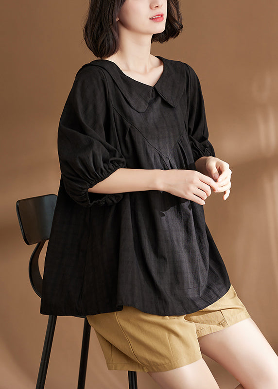 Effortlessly Elegant Top with a Timeless Design