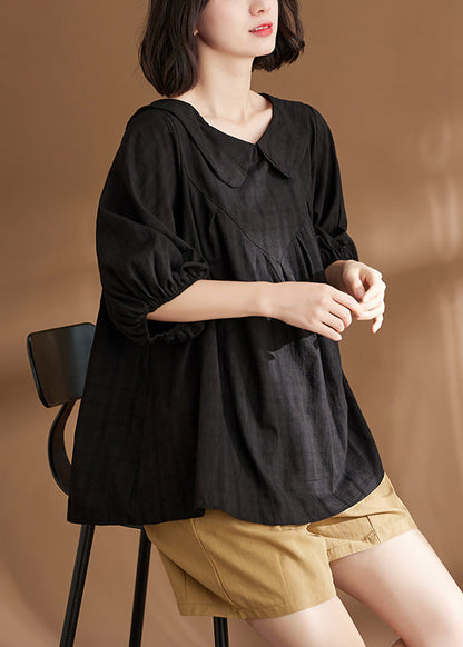 Effortlessly Elegant Top with a Timeless Design