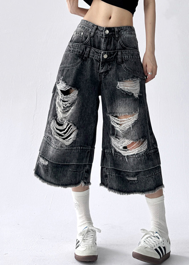 Effortlessly Elegant Pants with a Timeless Design