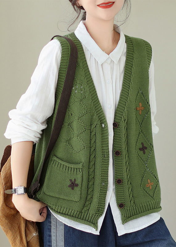 Sophisticated Garment with a Clean Classic Look