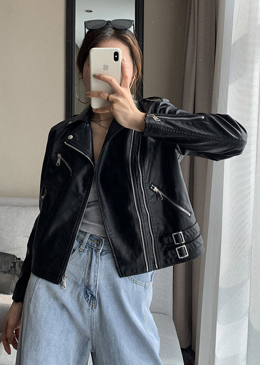 Effortlessly Elegant Jacket with a Timeless Design