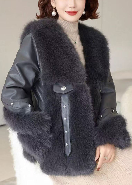 Gracefully Styled Coat for Any Occasion