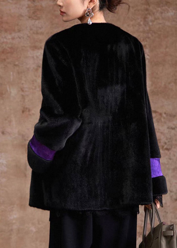 Well Tailored Coat with a Graceful Silhouette