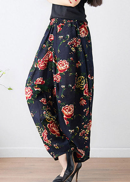 Effortlessly Elegant Pants with a Timeless Design
