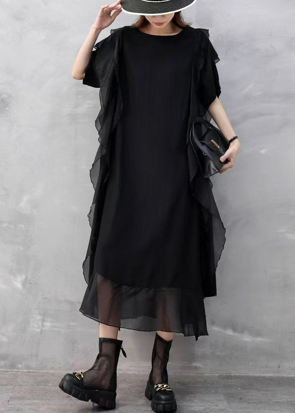 Classic Vintage Dress with a Flattering Fit
