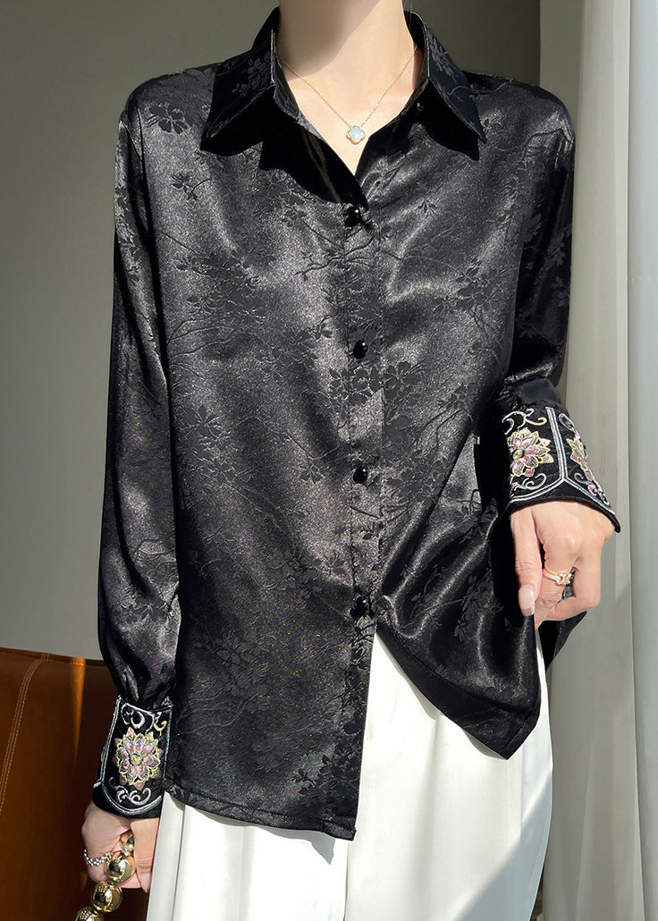 Beautifully Finished Shirt in a Timeless Design