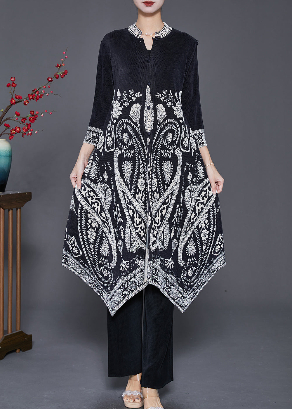 Classic Vintage & Enduringly Stylish Dress