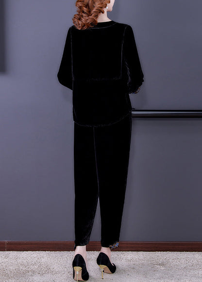 Well Tailored Pants with a Graceful Silhouette