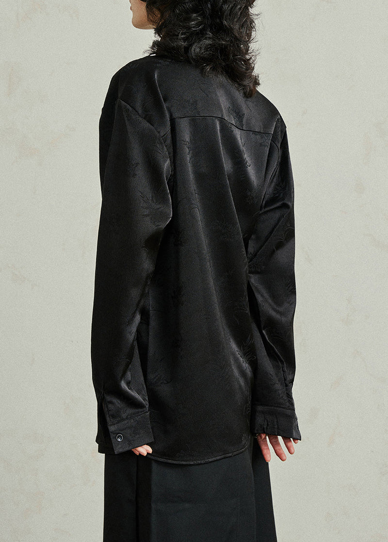 Effortlessly Elegant Shirt with a Timeless Design