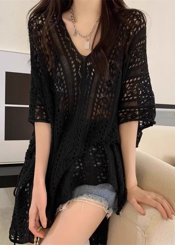 Effortlessly Elegant Top with a Timeless Design