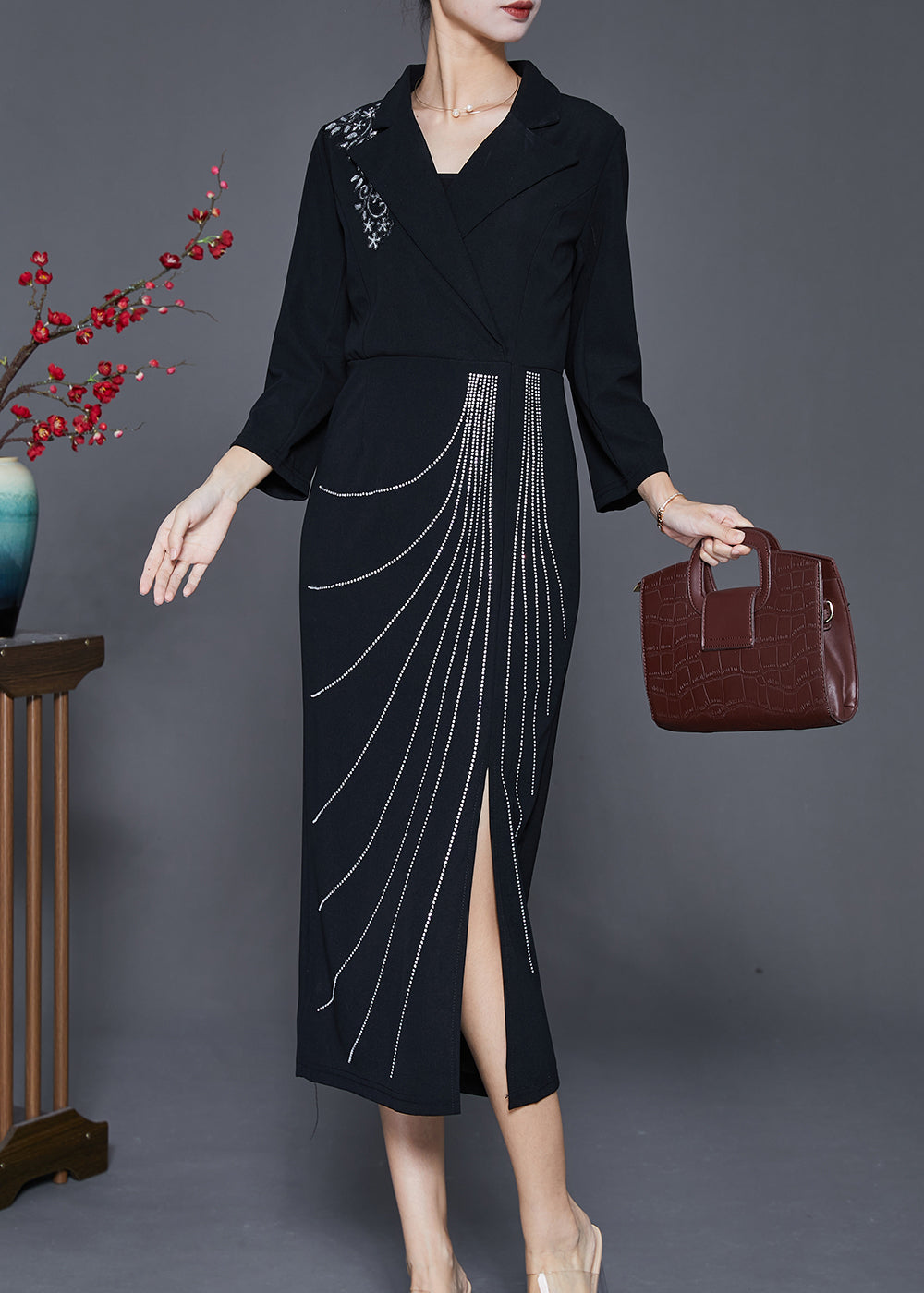Classic Vintage Dress with a Flattering Fit