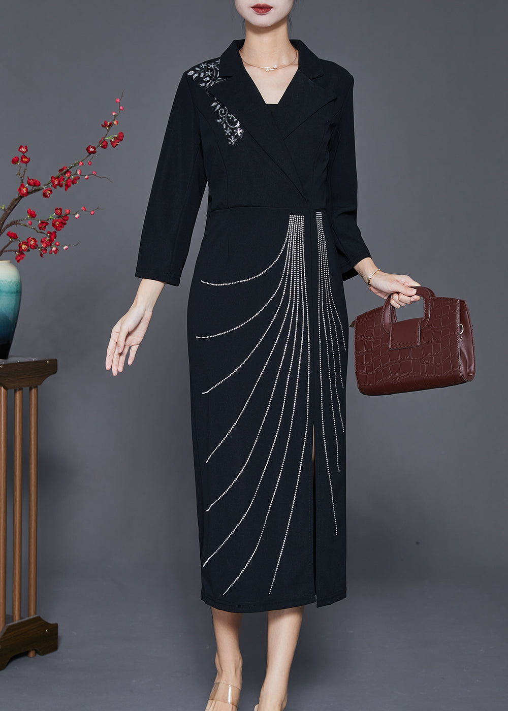 Classic Vintage Dress with a Flattering Fit