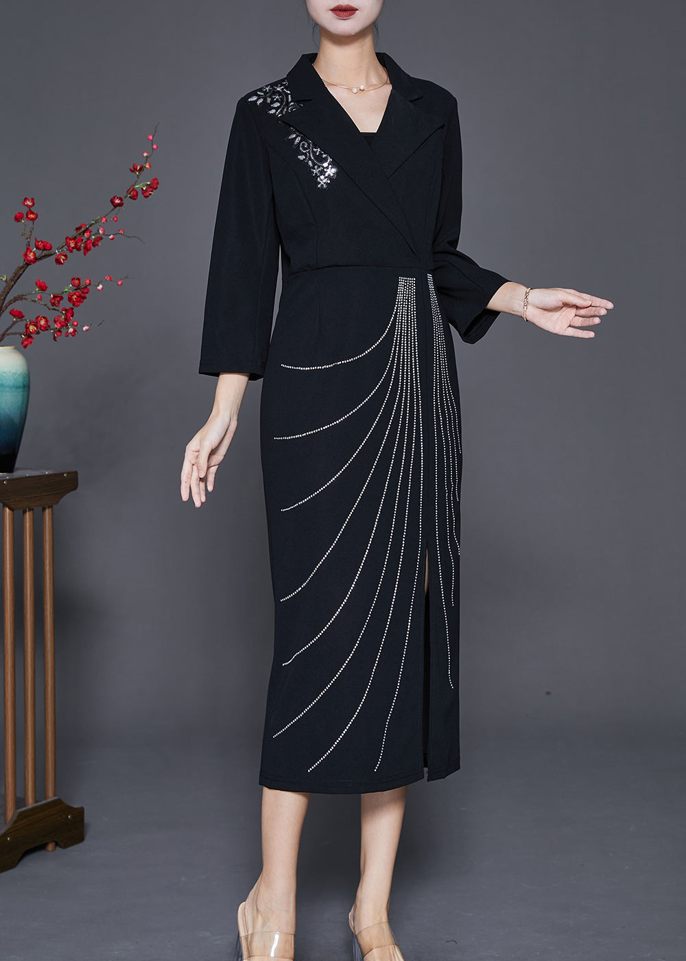 Classic Vintage Dress with a Flattering Fit