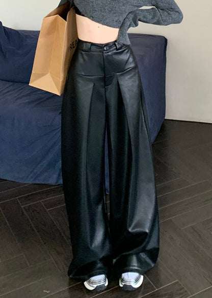 Well Tailored Pants with a Graceful Silhouette