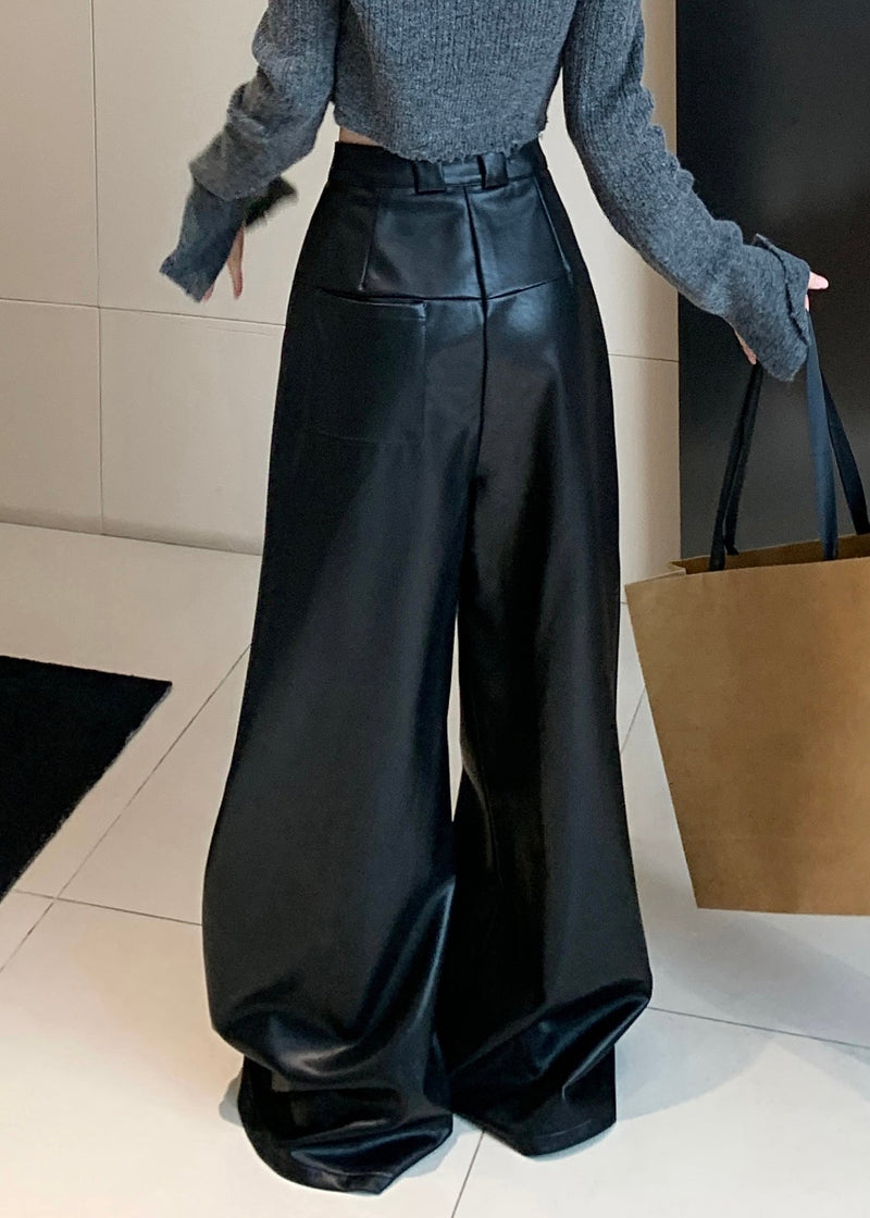 Well Tailored Pants with a Graceful Silhouette