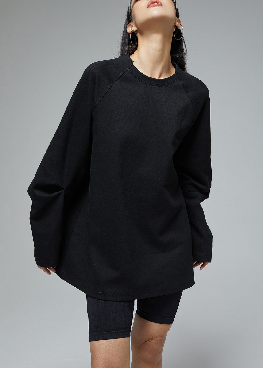Well Tailored Shirt with a Graceful Silhouette