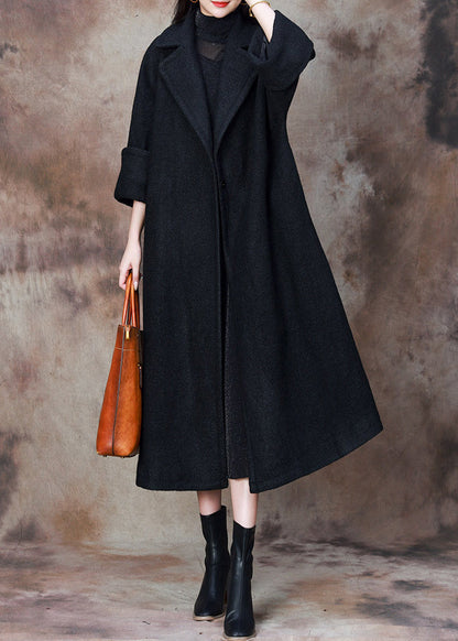 Sophisticated Coat with a Clean Classic Look